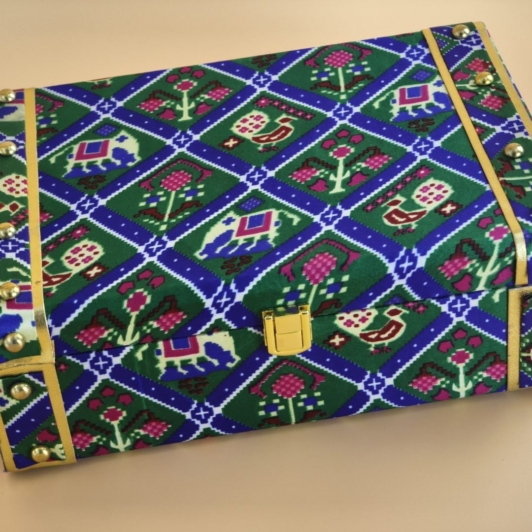 filter: null; fileterIntensity: null; filterMask: null; captureOrientation: 0;
runfunc: 0; algolist: 0;
multi-frame: 1;
brp_mask:0;
brp_del_th:0.0000,0.0000;
brp_del_sen:0.0000,0.0000;
motionR: 0;
delta:null;
module: remosaic;hw-remosaic: true;touch: (0.038492065, 0.590893);sceneMode: 8192;cct_value: 0;AI_Scene: (-1, -1);aec_lux: 195.0;aec_lux_index: 0;albedo:  ;confidence:  ;motionLevel: 0;weatherinfo: weather?null, icon:null, weatherInfo:100;temperature: 43;